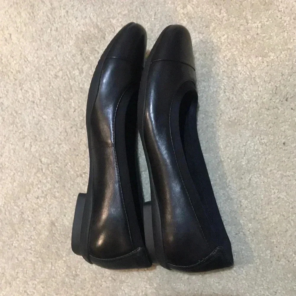Clarks Black Leather Flat Slip On Shoes-Size 10N